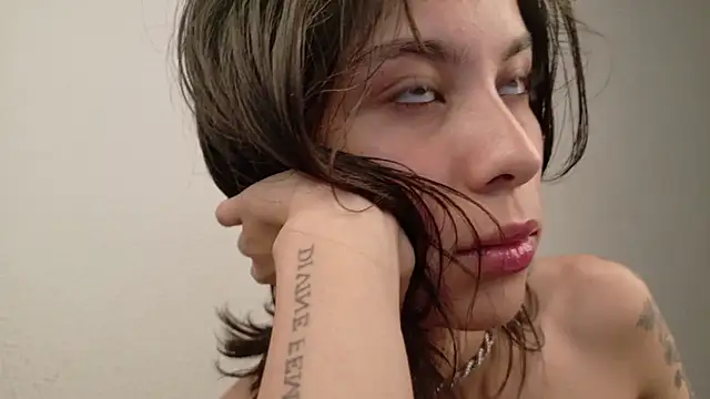 Snapshot of lia__Suummer chatting on 6, 7, 2026 lia Suummer online show from 6, 7, 2026