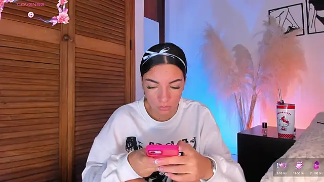 777AylinZ online show from 1, 10, 2025