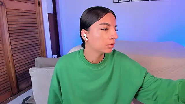 777AylinZ online show from 5, 10, 2025