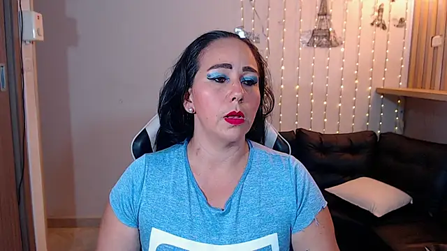 Snapshot of ashleylove_prg chatting on 23, 9, 2025 ashleylove prg online show from 23, 9, 2025