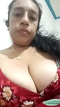 Snapshot of yaz_guzman chatting on 18, 12, 2024 yaz guzman online show from 18, 12, 2024