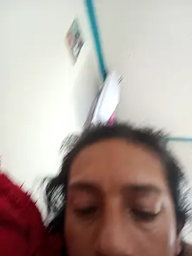 Snapshot of yaz_guzman chatting on 12, 1, 2025 yaz guzman online show from 12, 1, 2025