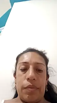 Snapshot of yaz_guzman chatting on 6, 2, 2025 yaz guzman online show from 6, 2, 2025