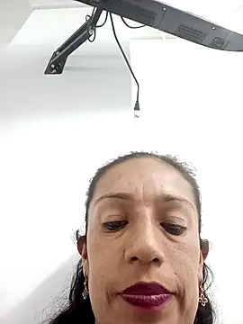 Snapshot of yaz_guzman chatting on 12, 2, 2025 yaz guzman online show from 12, 2, 2025