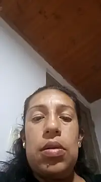 Snapshot of yaz_guzman chatting on 23, 3, 2025 yaz guzman online show from 23, 3, 2025