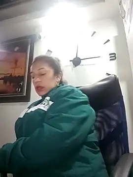 Snapshot of yaz_guzman chatting on 14, 9, 2025 yaz guzman online show from 14, 9, 2025