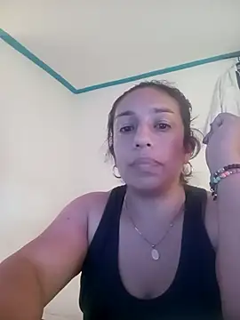 Snapshot of yaz_guzman chatting on 22, 9, 2025 yaz guzman online show from 22, 9, 2025