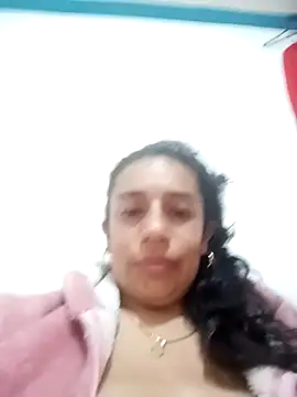 Snapshot of yaz_guzman chatting on 27, 10, 2025 yaz guzman online show from 27, 10, 2025