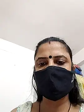 Snapshot of Cute-manisha chatting on 5, 5, 2026 Cute-manisha online show from 5, 5, 2026