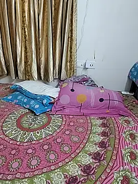 Snapshot of Cute-manisha chatting on 7, 7, 2026 Cute-manisha online show from 7, 7, 2026