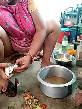 Hotty-rumi online show from 2, 3, 2026