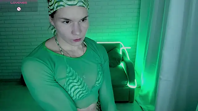 Snapshot of Lisa_Ray chatting on 17, 2, 2025 Lisa Ray online show from 17, 2, 2025