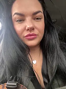 Snapshot of Amie_Hill chatting on 12, 11, 2025 Amie Hill online show from 12, 11, 2025