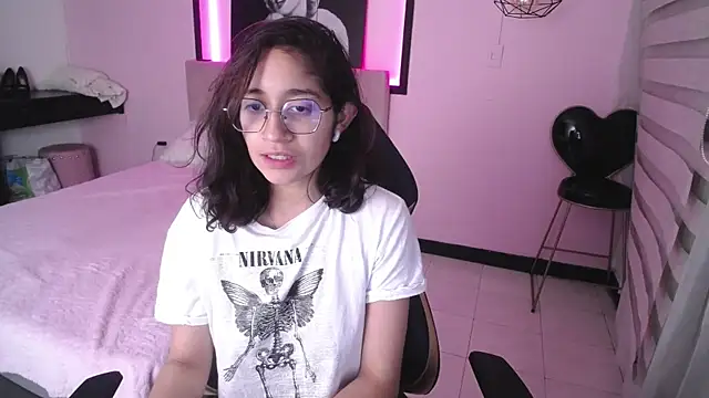 Snapshot of Lili_Gomez_ chatting on 16, 12, 2024 Lili Gomez online show from 16, 12, 2024