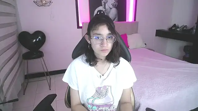 Snapshot of Lili_Gomez_ chatting on 31, 12, 2024 Lili Gomez online show from 31, 12, 2024