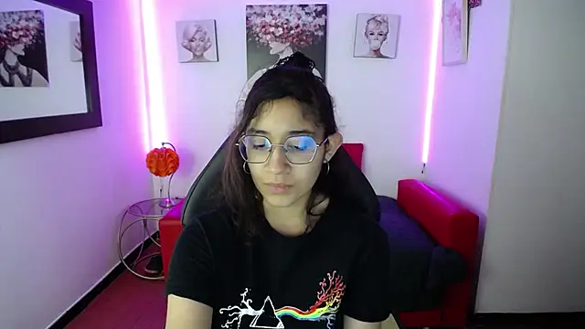 Snapshot of Lili_Gomez_ chatting on 22, 1, 2025 Lili Gomez online show from 22, 1, 2025