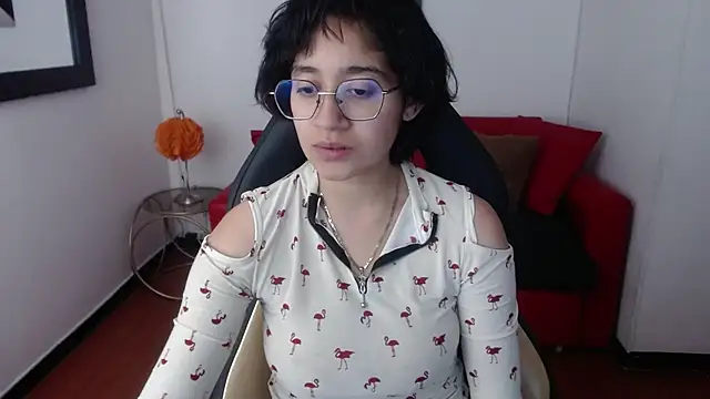 Snapshot of Lili_Gomez_ chatting on 1, 2, 2025 Lili Gomez online show from 1, 2, 2025