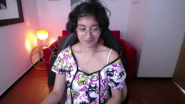Snapshot of Lili_Gomez_ chatting on 15, 2, 2025 Lili Gomez online show from 15, 2, 2025