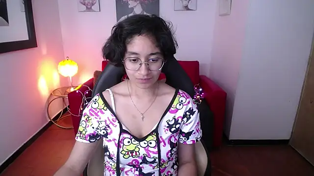 Snapshot of Lili_Gomez_ chatting on 16, 2, 2025 Lili Gomez online show from 16, 2, 2025