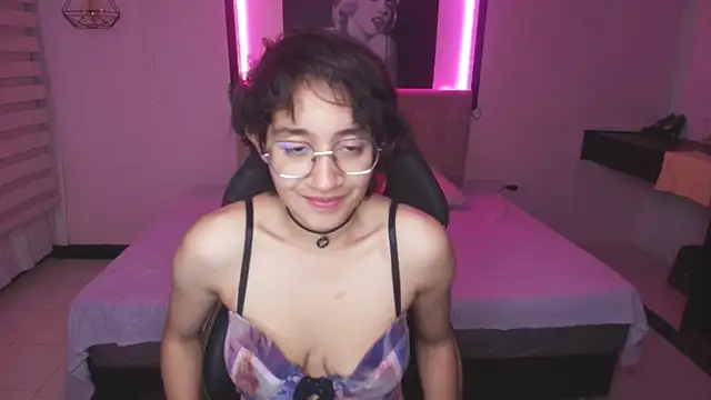 Snapshot of Lili_Gomez_ chatting on 27, 2, 2025 Lili Gomez online show from 27, 2, 2025