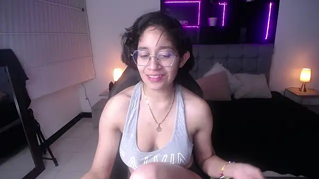 Snapshot of Lili_Gomez_ chatting on 15, 3, 2025 Lili Gomez online show from 15, 3, 2025