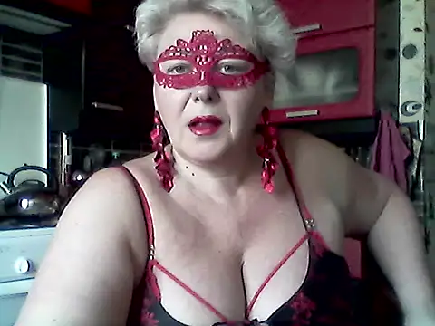 Lisa Suzie online show from 15, 4, 2026