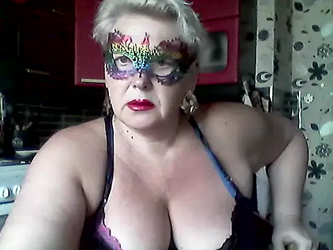 Snapshot of Lisa_Suzie chatting on 14, 5, 2026 Lisa Suzie online show from 14, 5, 2026