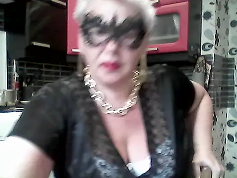 Snapshot of Lisa_Suzie chatting on 29, 5, 2026 Lisa Suzie online show from 29, 5, 2026