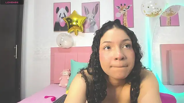 amandalee01 online show from 2, 2, 2025