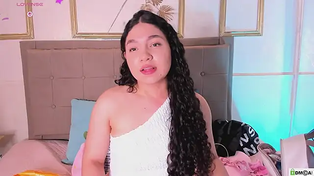 Snapshot of amandalee01 chatting on 5, 6, 2026 amandalee01 online show from 5, 6, 2026
