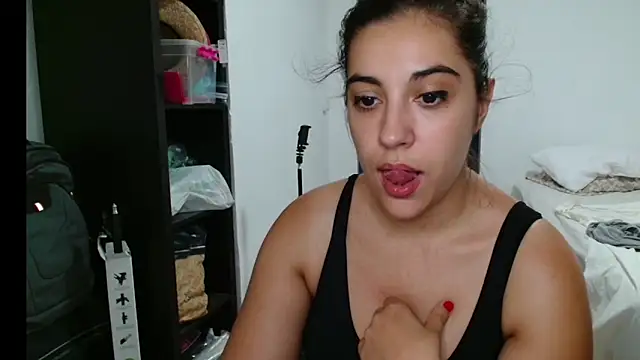 Snapshot of Ursumi1 chatting on 11, 9, 2025 Ursumi1 online show from 11, 9, 2025