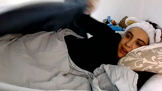 Snapshot of Ursumi1 chatting on 3, 11, 2025 Ursumi1 online show from 3, 11, 2025