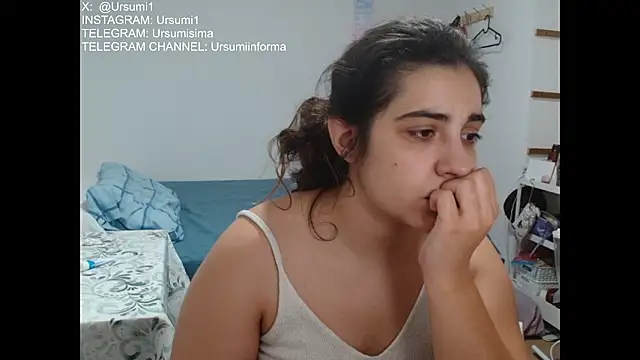 Ursumi1 online show from 6, 2, 2026