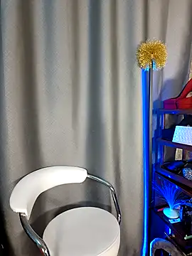 Milforja online show from 13, 11, 2025