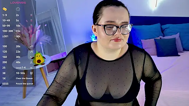 Jessica Joy online show from 6, 3, 2025