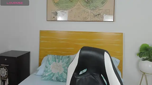 Snapshot of yaya23x chatting on 1, 3, 2025 yaya23x online show from 1, 3, 2025