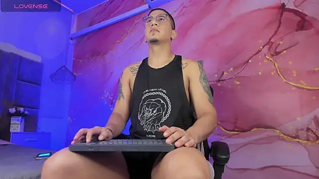 JoshMillerr  online show from 11, 4, 2026