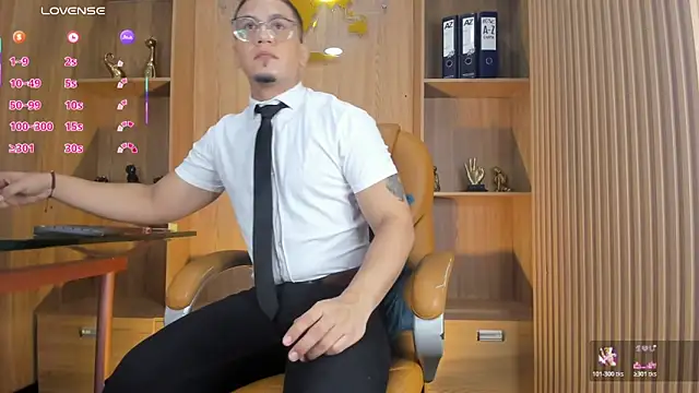 Snapshot of JoshMillerr_ chatting on 20, 6, 2026 JoshMillerr online show from 20, 6, 2026