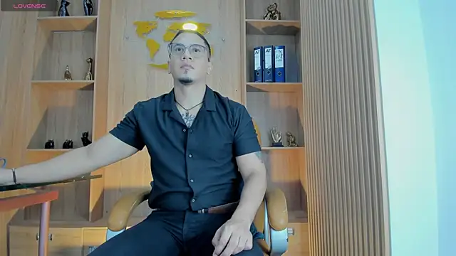 Snapshot of JoshMillerr_ chatting on 1, 7, 2026 JoshMillerr online show from 1, 7, 2026