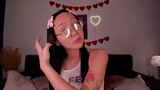 naomi asian online show from 23, 2, 2026