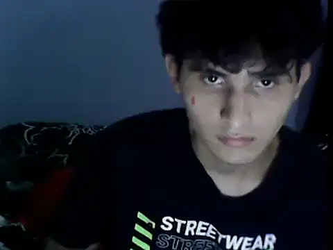 Snapshot of Charley_quin chatting on 15, 12, 2024 Charley quin online show from 15, 12, 2024