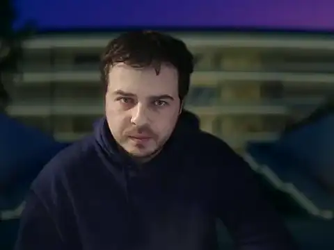 Snapshot of CuteMan33 chatting on 15, 12, 2025 CuteMan33 online show from 15, 12, 2025