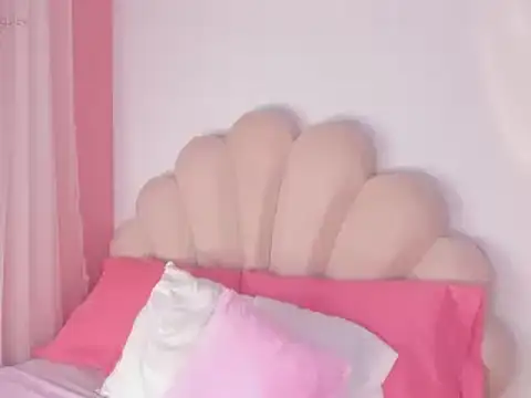  cherrykingsley1 online show from 4, 11, 2025