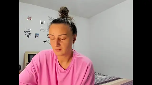 AudreyJoy online show from 26, 9, 2025