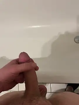 Snapshot of EhemannTotti chatting on 3, 4, 2026 EhemannTotti online show from 3, 4, 2026