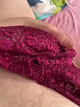 Snapshot of EhemannTotti chatting on 5, 4, 2026 EhemannTotti online show from 5, 4, 2026