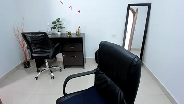 Adele Sweett online show from 17, 2, 2025