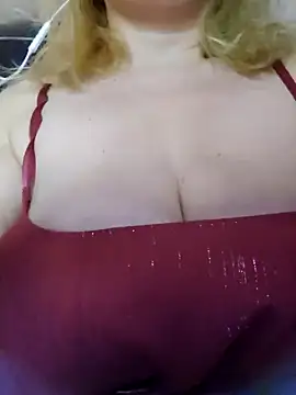 Snapshot of andreasara38 chatting on 15, 3, 2025 andreasara38 online show from 15, 3, 2025