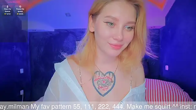 Snapshot of AliceMilman chatting on 7, 11, 2025 AliceMilman online show from 7, 11, 2025