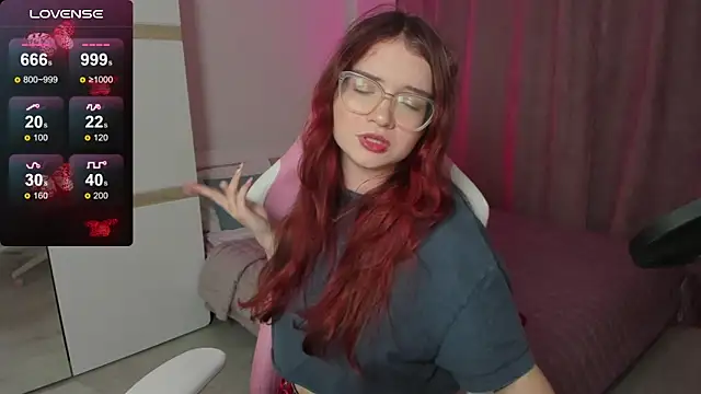 Snapshot of Sonya_Glen chatting on 9, 12, 2024 Sonya Glen online show from 9, 12, 2024